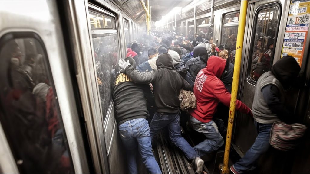 Gang Robs Entire NYC Subway Train… Then Walks Free